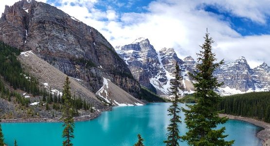 Moraine Lake in Banff National Park