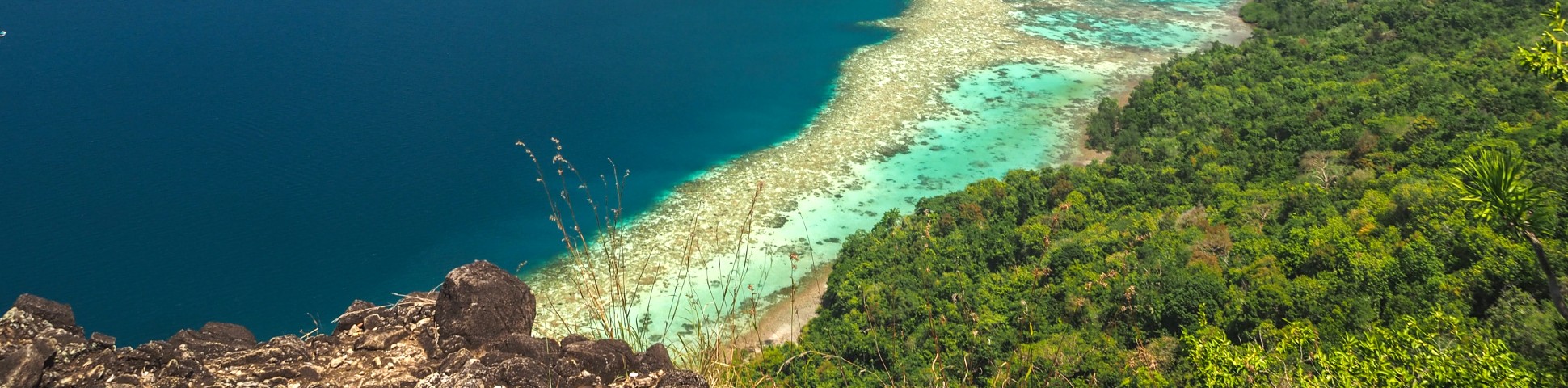 Malaysian coastline in Borneo island
