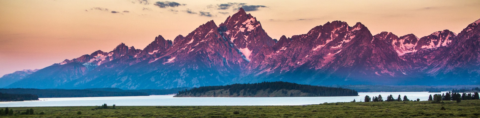 Sunset over Grand Teton National Park (Wyoming)