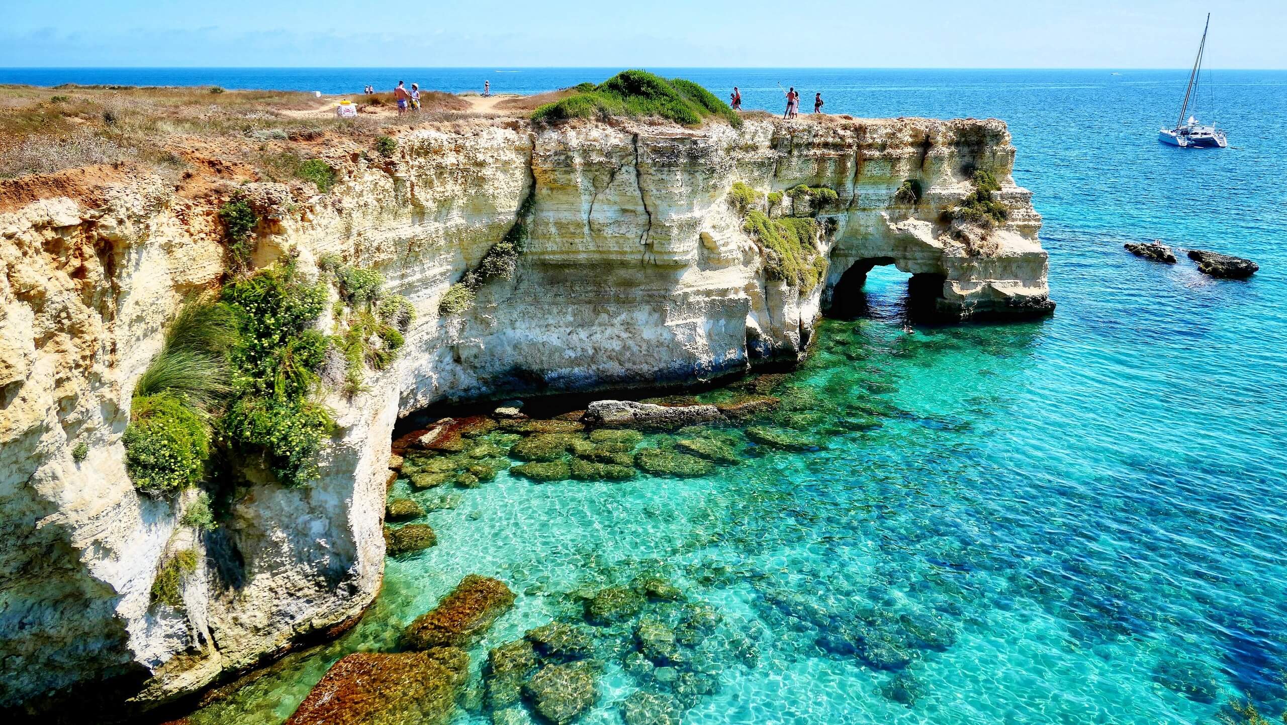 walking tours puglia italy