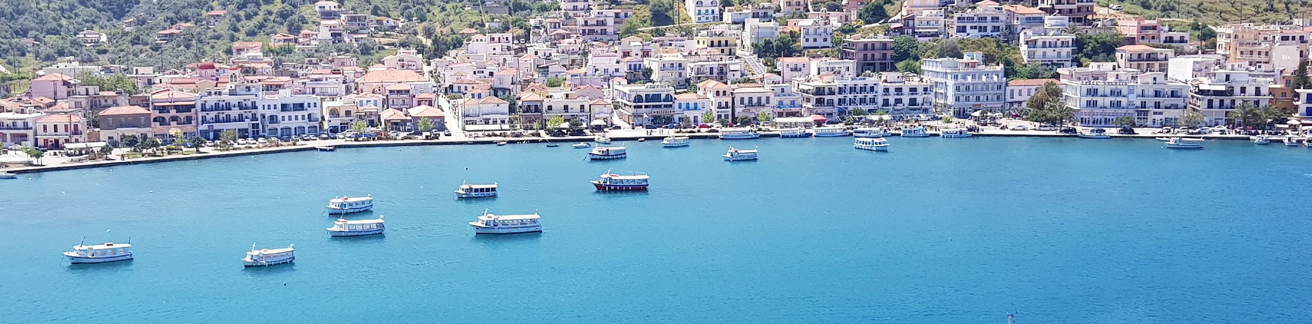Beautiful shore in Poros island