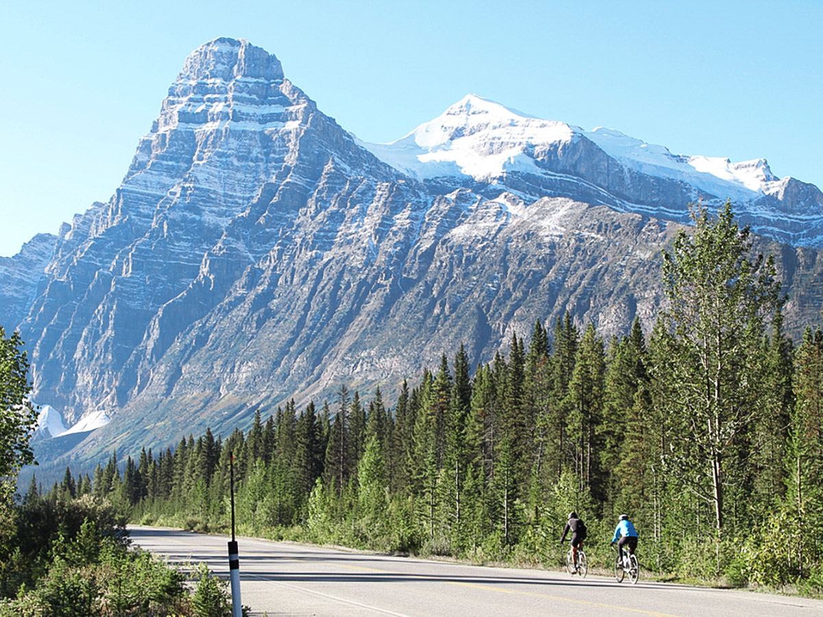 Several beautiful peaks surrounding the route of guided cycling tour from Jasper to Banff in Canada