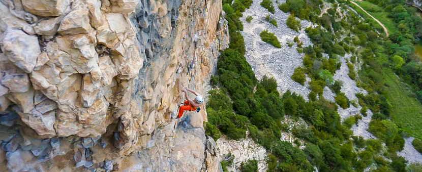 Rock climbing on tour with Klemen Bečan in Rodellar, Spain