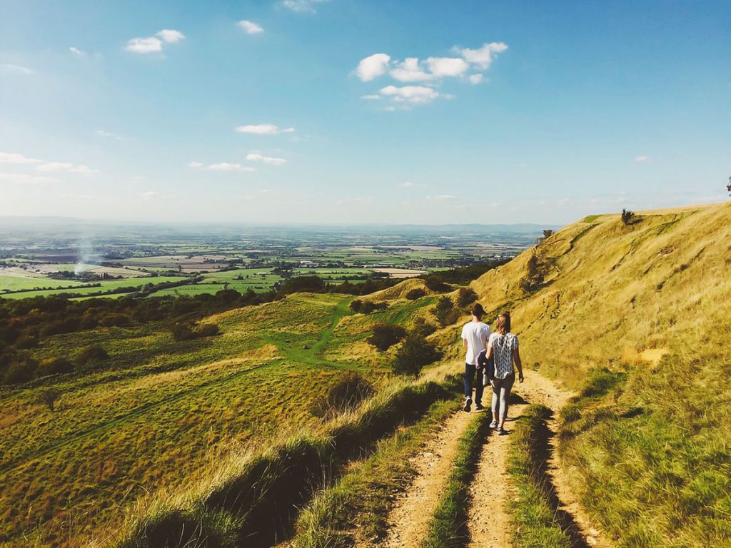 best walking tours of the cotswolds