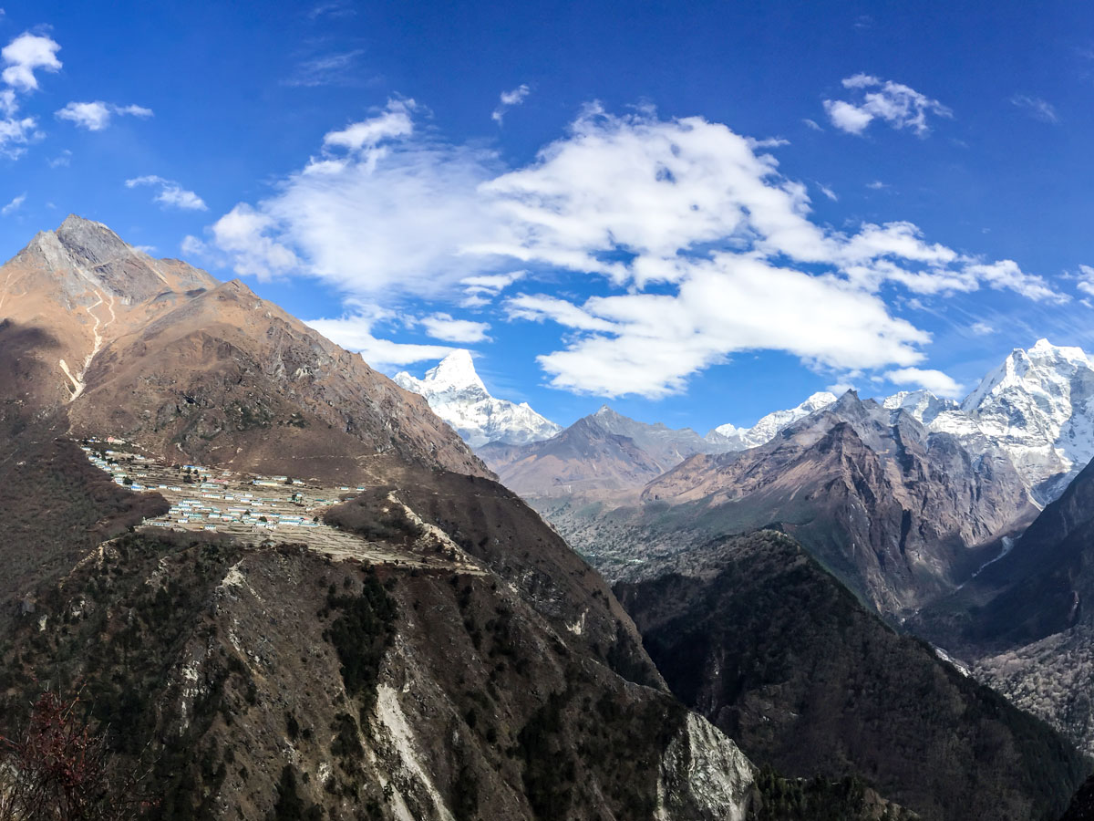 Himalayan mountains along the trail of Everest Panorama Trek in Nepal