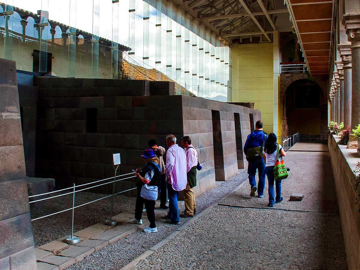 Peru Active Tour includes visiting museums and achitercture sights