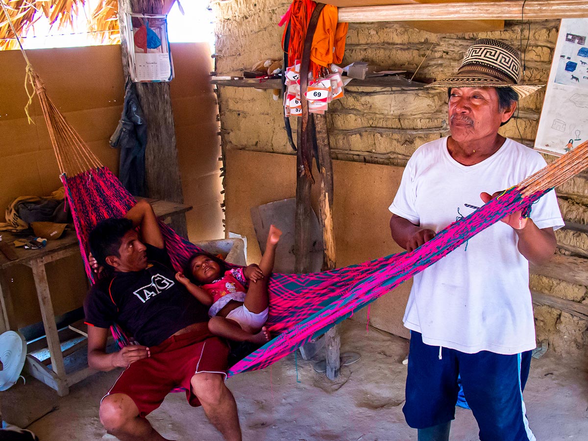 Local crafts on Colombia Off Road