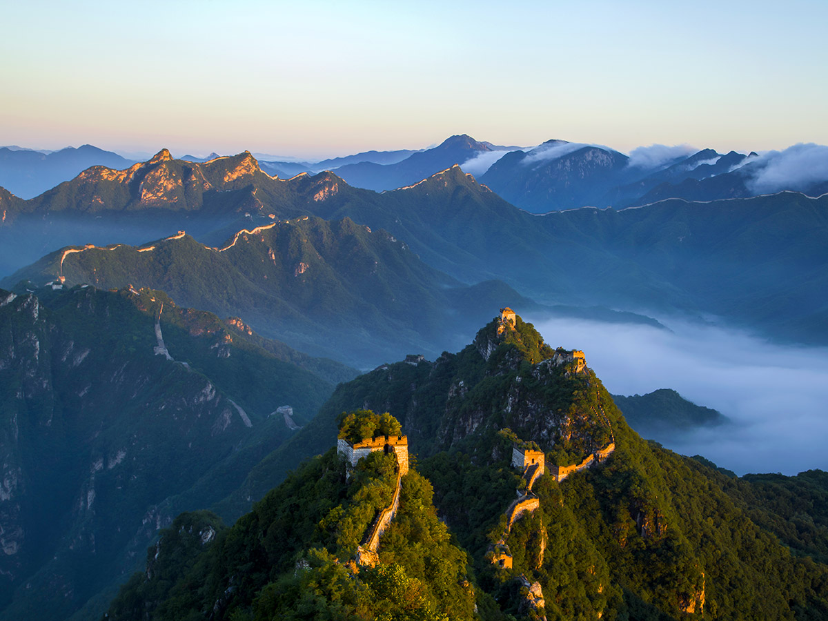 Wild China Tour includes visiting the most famous monuments in China