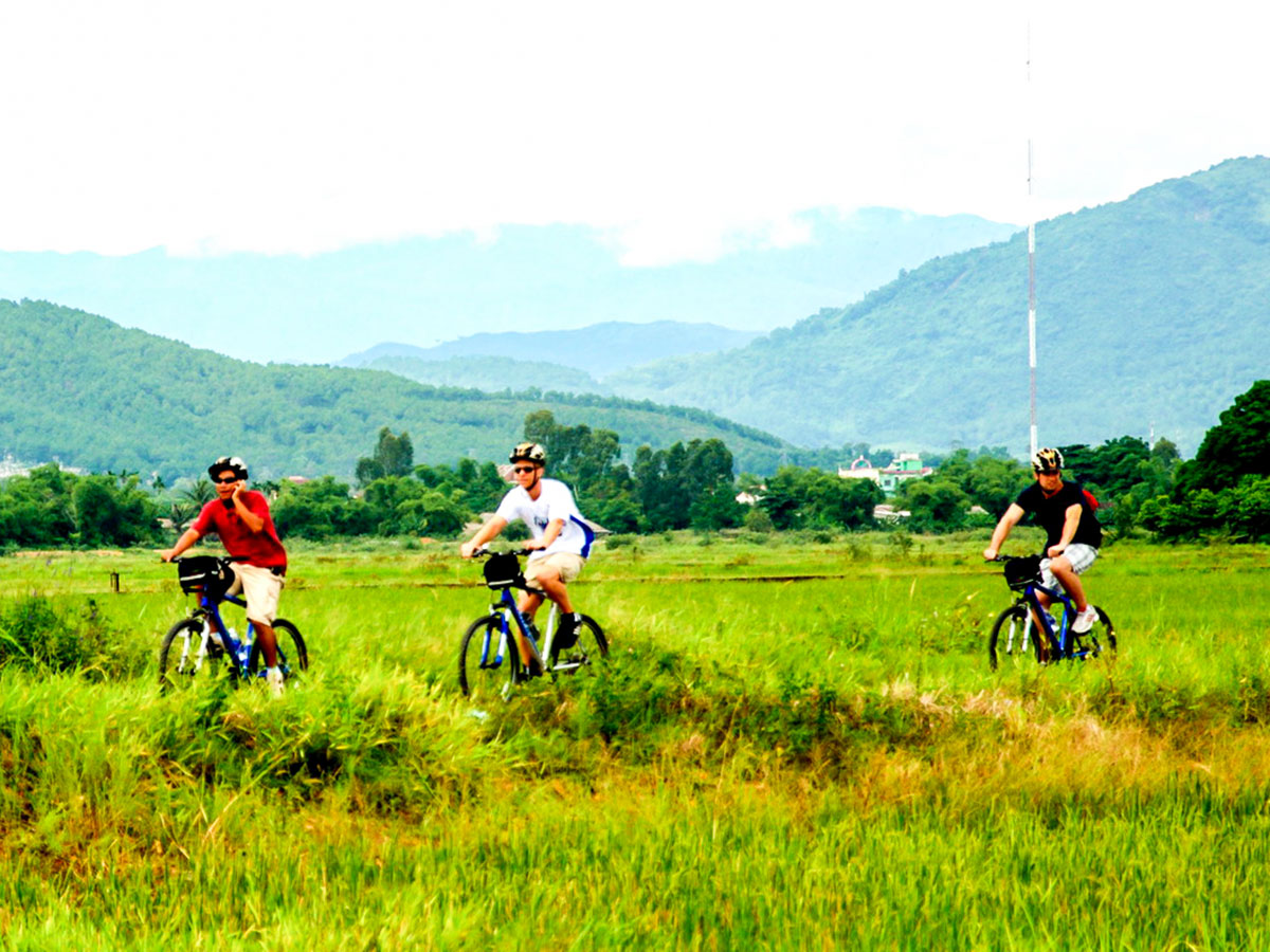 Vietnam Life and Cuisine Tour includes cooking classes and visiting countryside of Vietnam