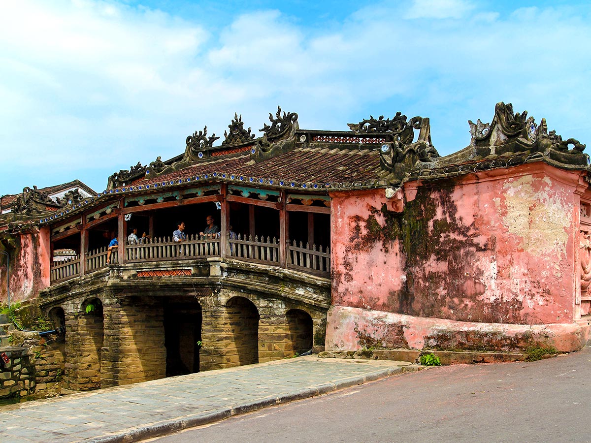 Vietnam Tropical Journey Tour include visiting the beautiful Japanese Bridge in Hoi An