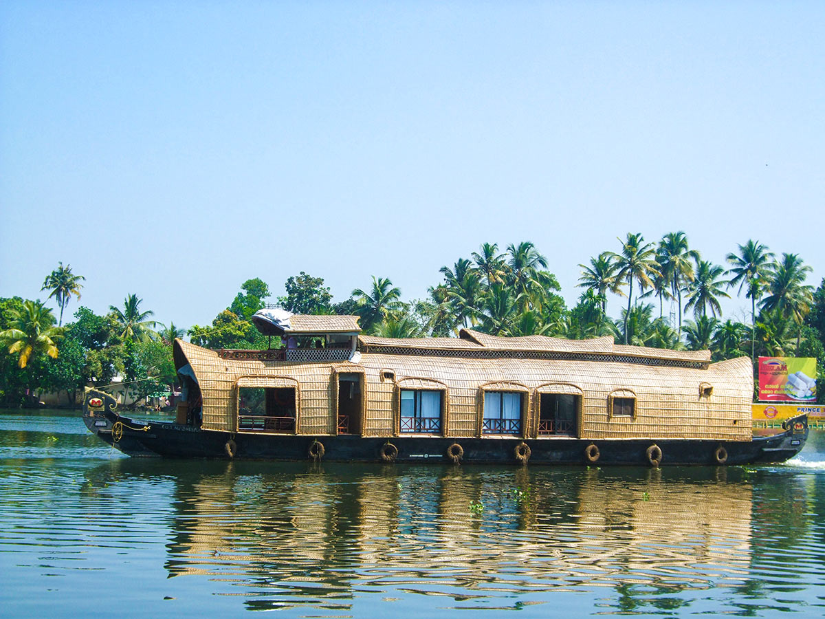 Alleppey Houseboat riding is an unforgettable adventure in Kerala India