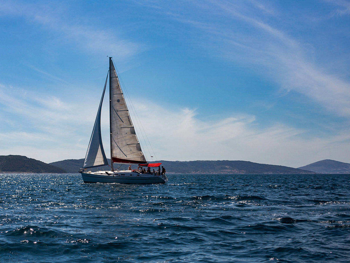 Sailing in the sea on Family Adventure Tour in Croatia