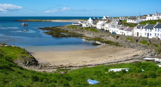 Port Charlotte Islay Clyde Islands Whiskey Tour in Scotland