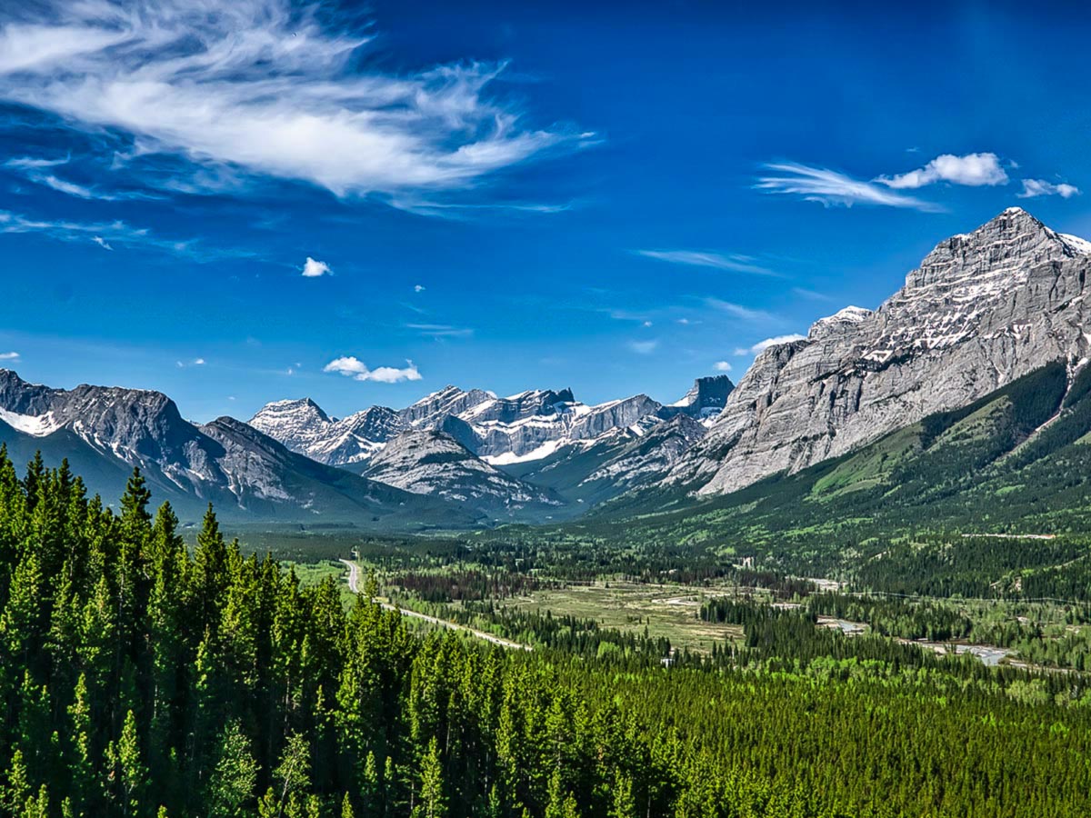 Beautiful views of the Kananaskis Country, seen on 12 day guided tour to Canadian Rockies