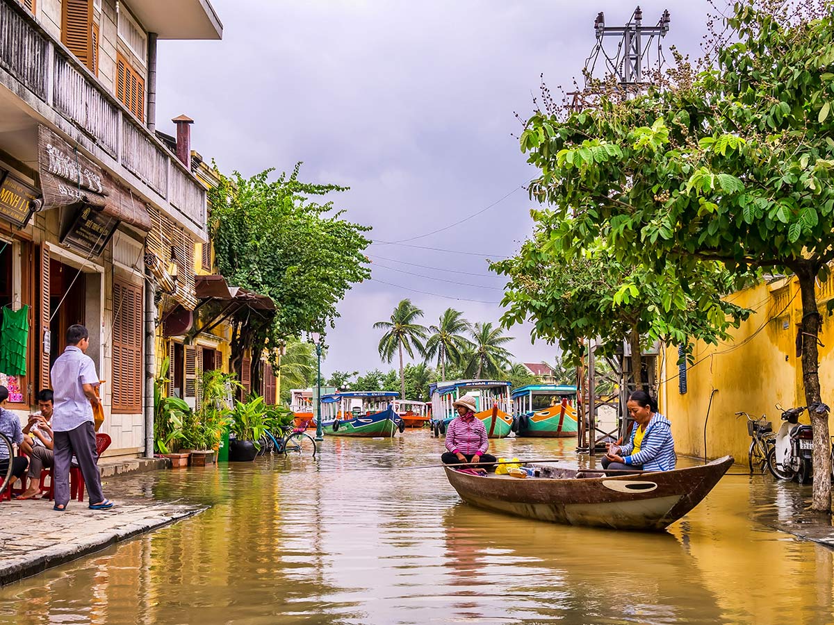 Coast of Vietnam Tour includes visiting Hoi An village