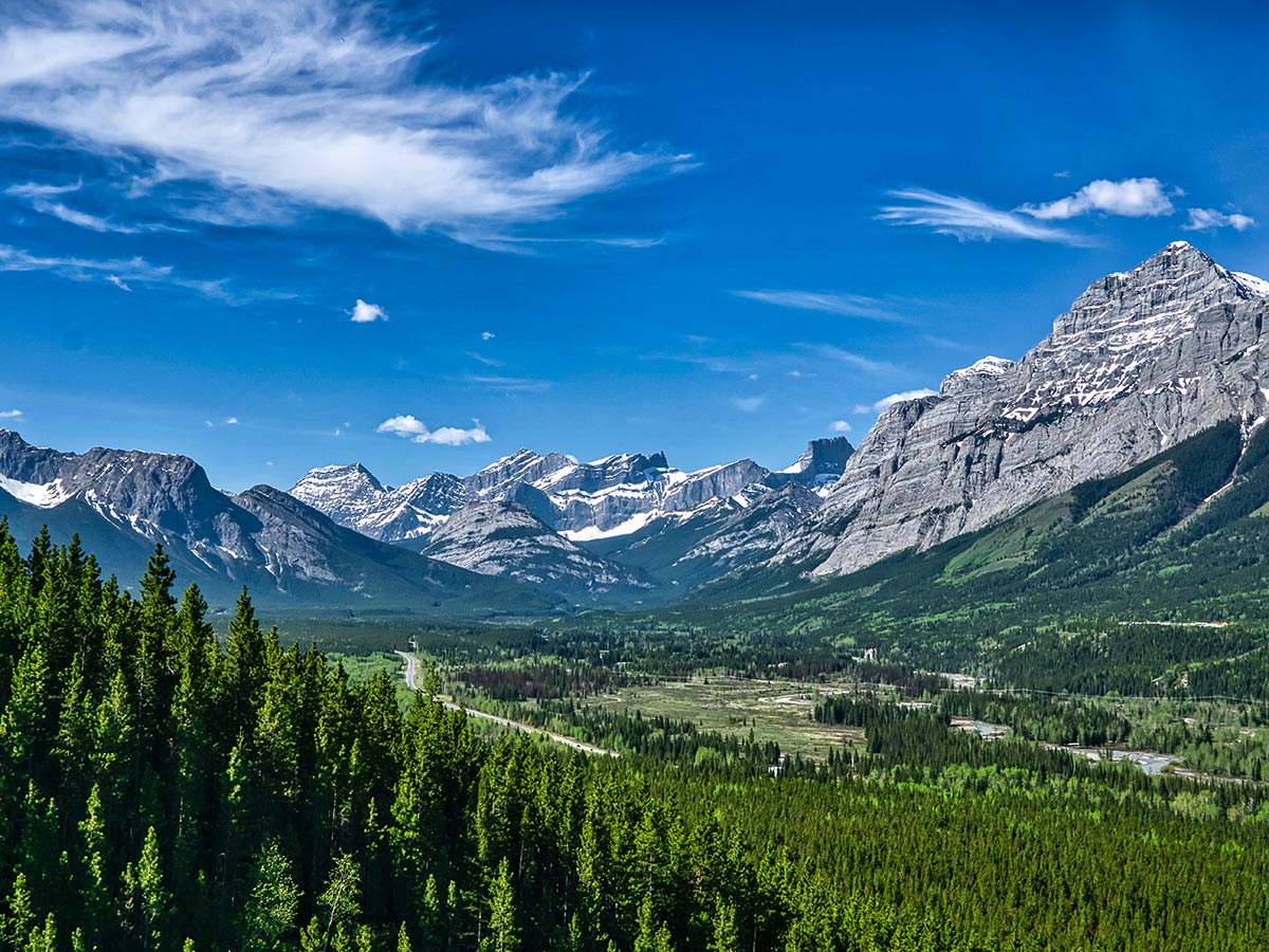 Scenic mountain views near Kananaskis Alberta