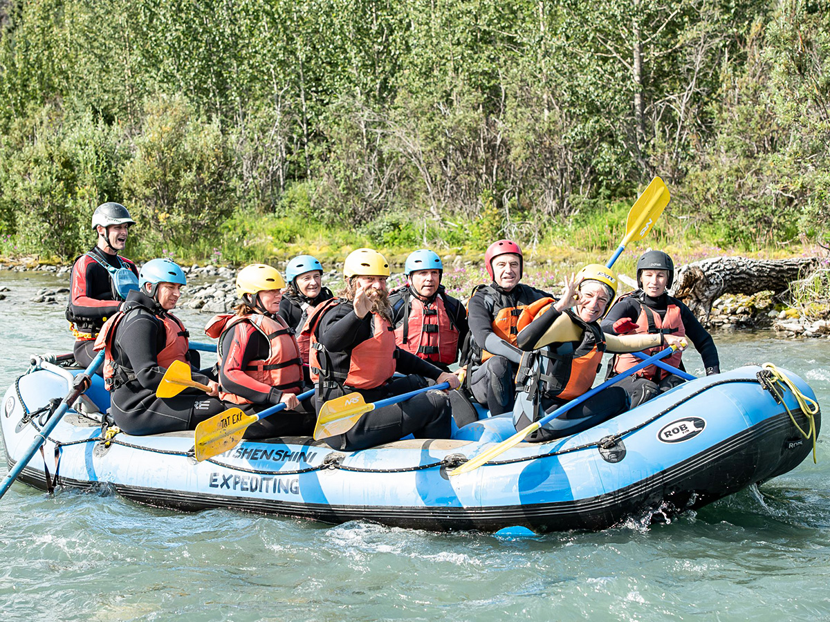 Rafting at Tatshenshini River on Gold Rush Tour