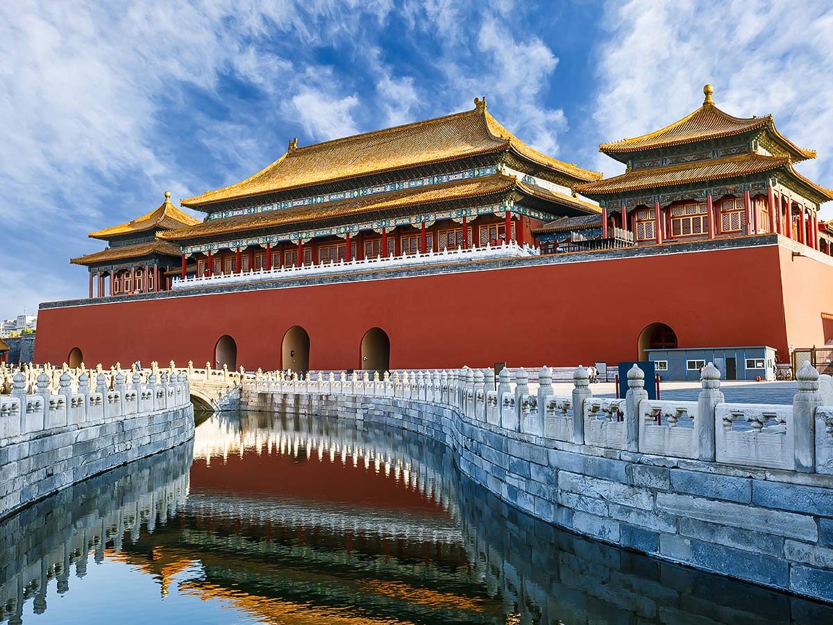 Walking the Great Wall Tour includes visiting the most important monuments in Beijing including the Forbidden City