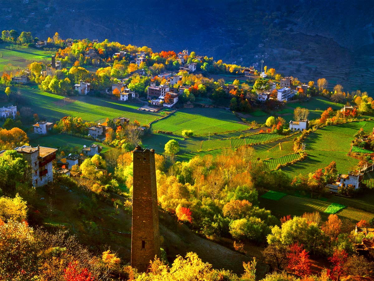 Danba Zhonglu Village seen along trekking tour through West Sichuan