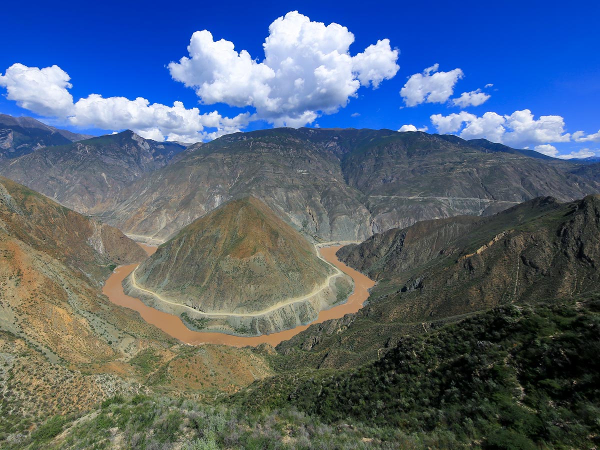 The First Bend of Jinsha River seen along trekking tour through China