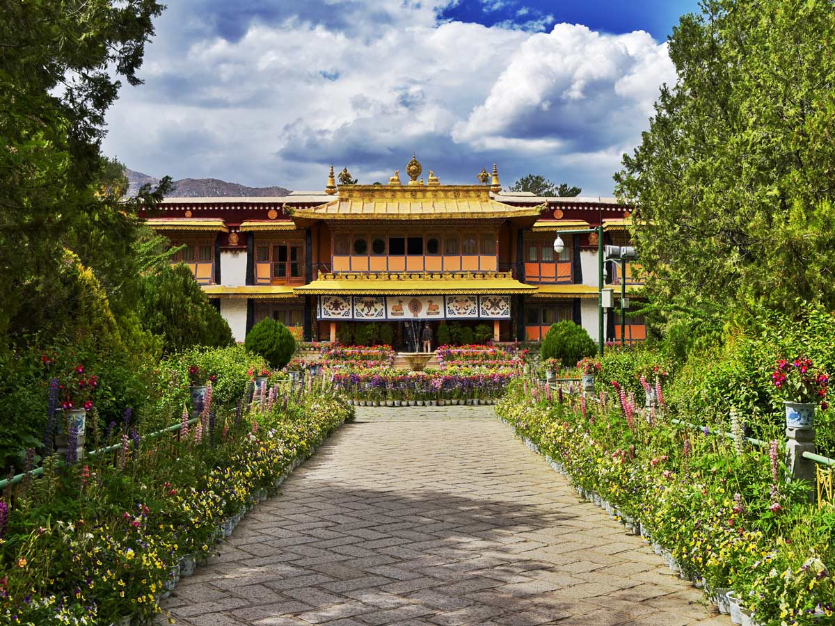 Norbulinka seen along Great Bike tour in Central Tibet