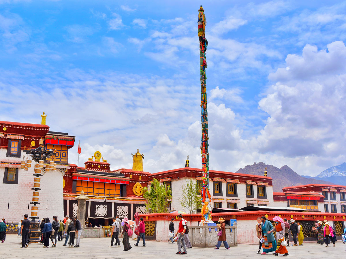 Jokhang along MTB tour in Tibet