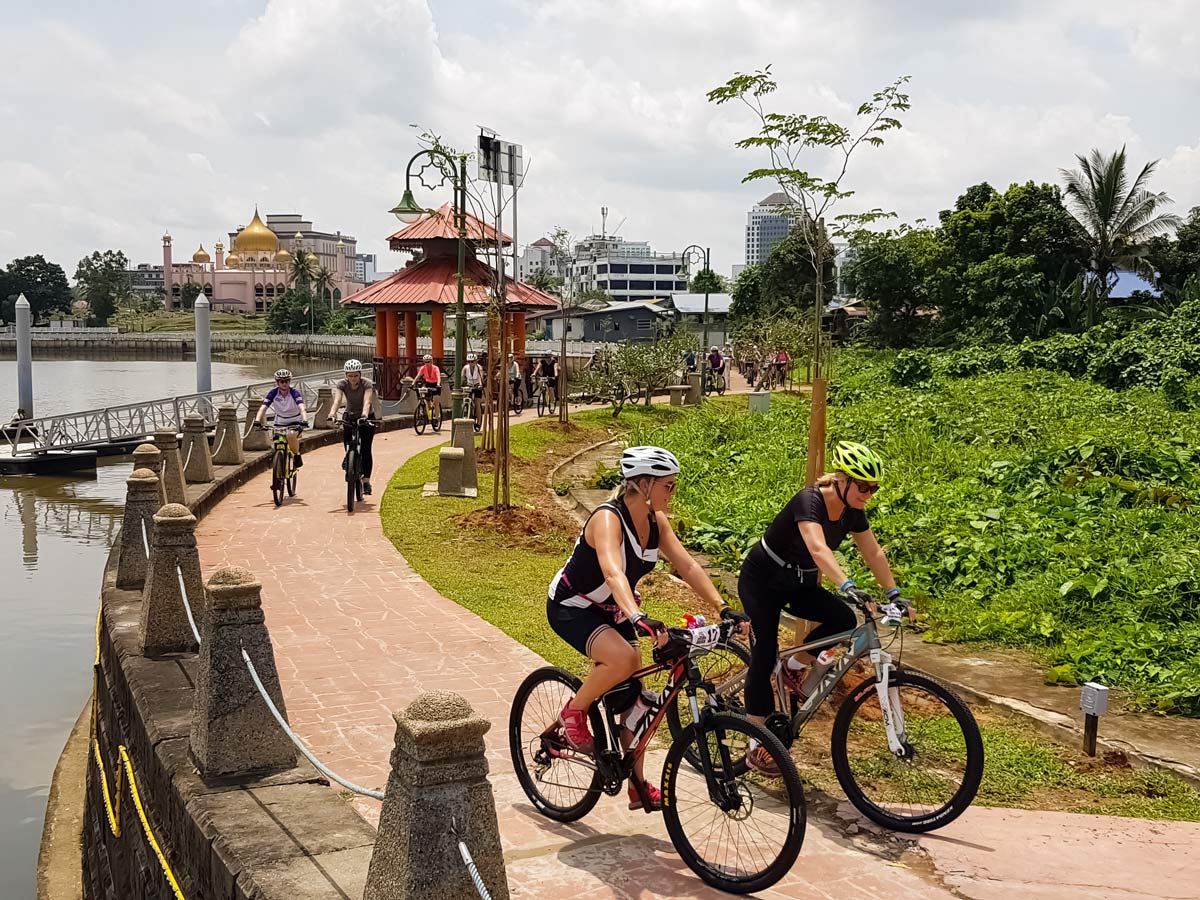 Bike discovery tour through rainforest in Malaysia