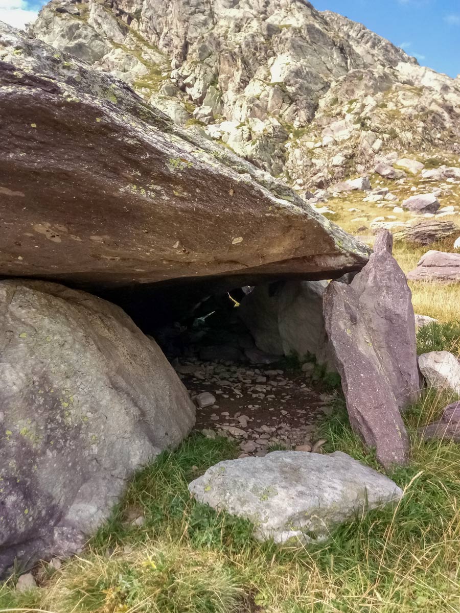 Animal den cave spotted hiking along Neolithic tour France