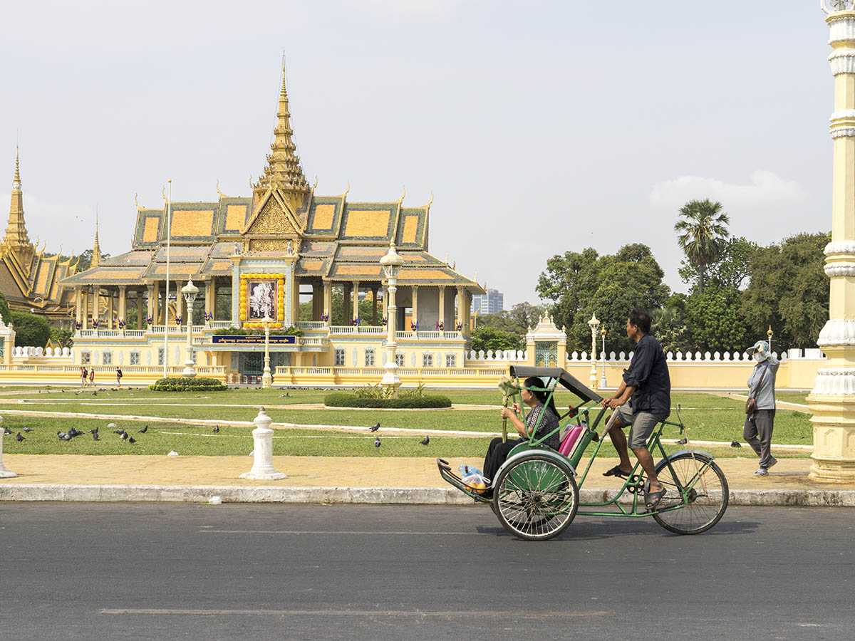 Guided multisport tour in Cambodia takes place at Phnom Penh City