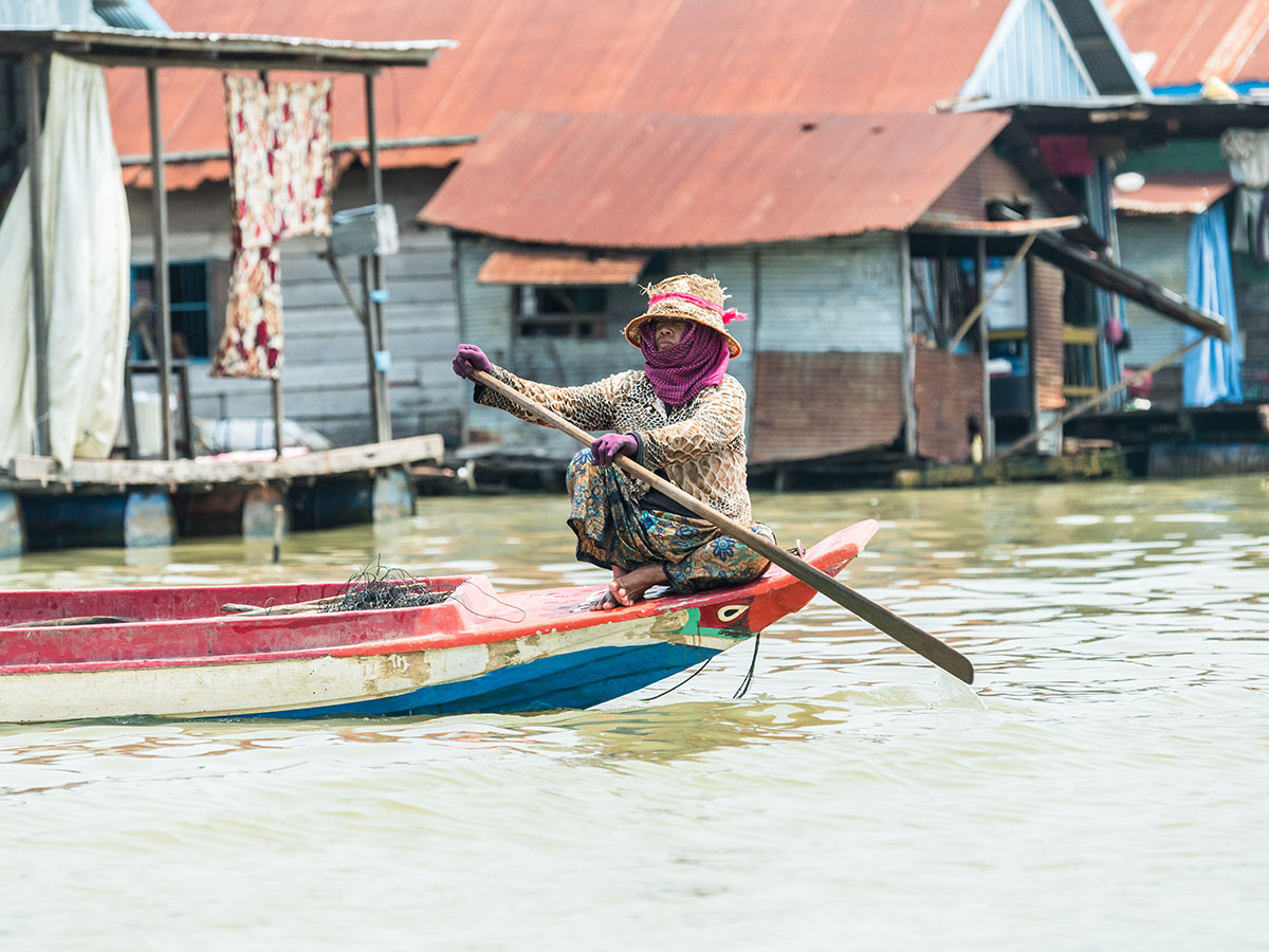 Guided Cambodia Multisport tour rewards with meeting locals