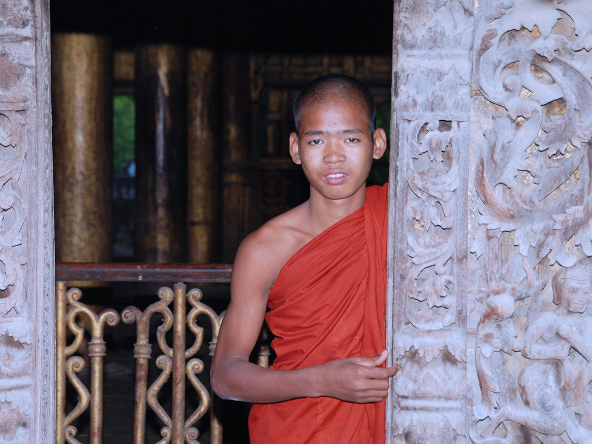 Phnom Bakheng temple monks