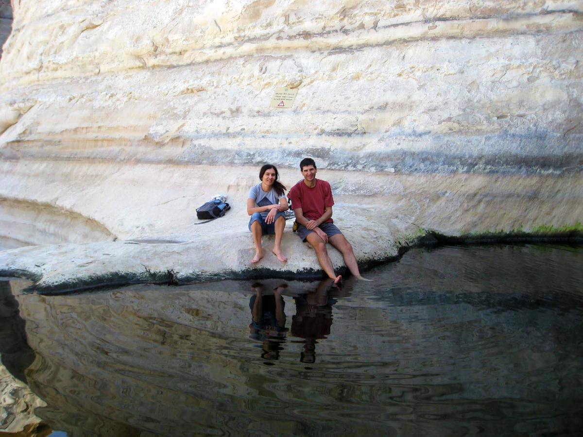 Two hikers at Ein Akev