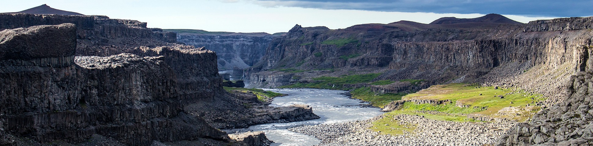 Iceland Traverse Coast-to-Coast Tour