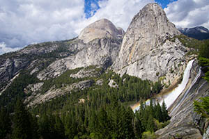 Hiking in Yosemite Valley Tour