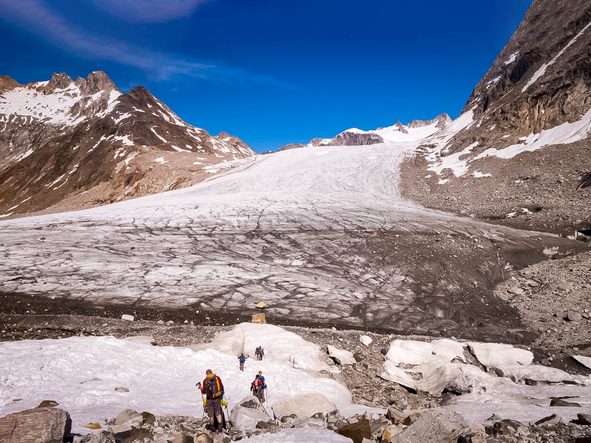 Another glacier crossing in the Tunup Kua valley