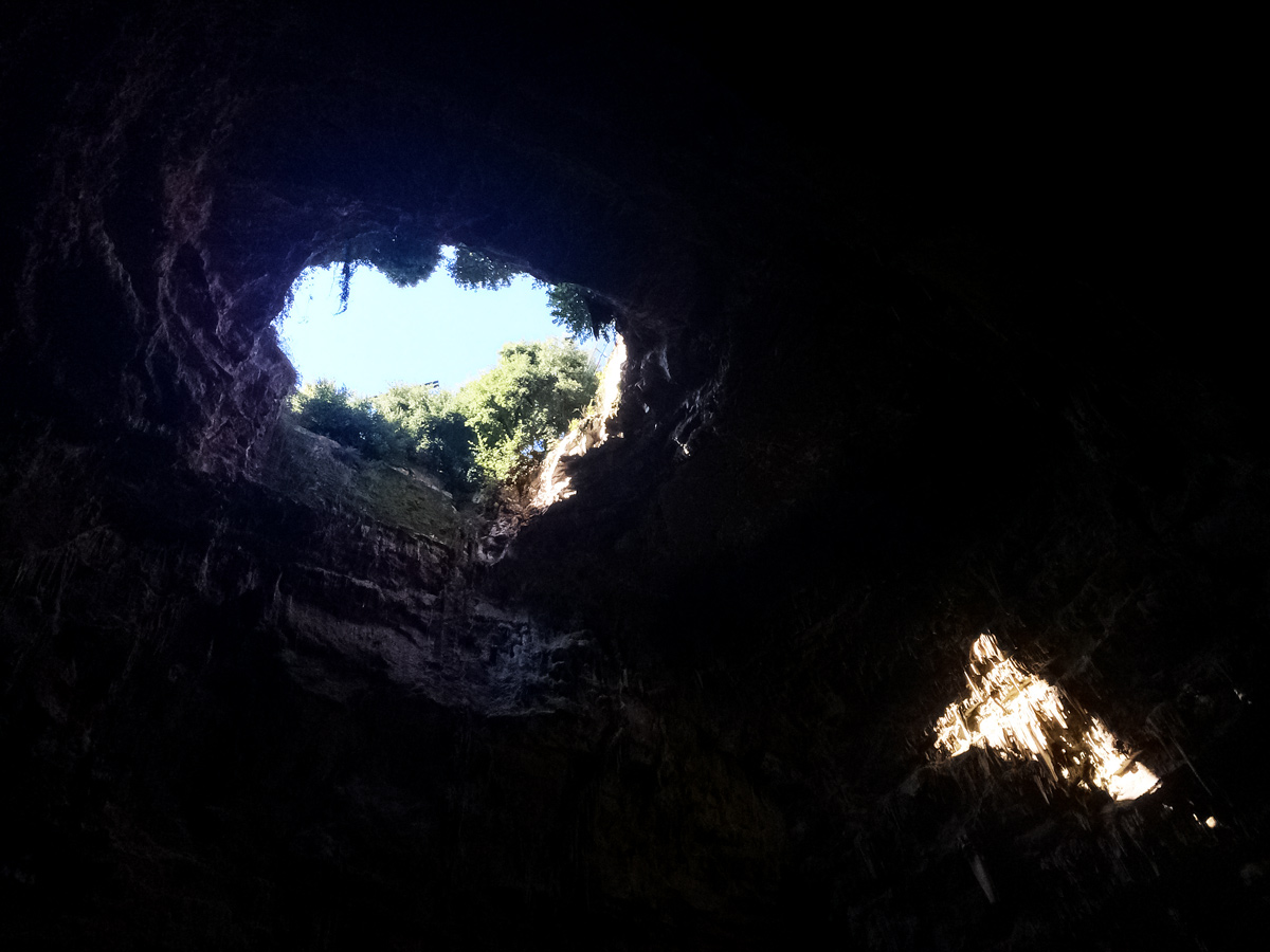 Exploring Castellana caves cycling tour Italy
