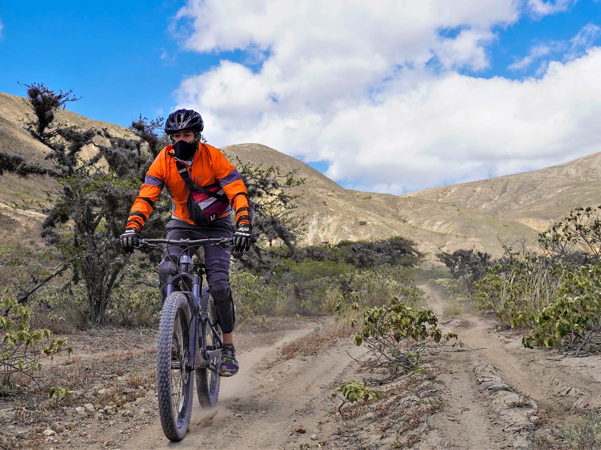 Desert hills terrain bike excursion tour