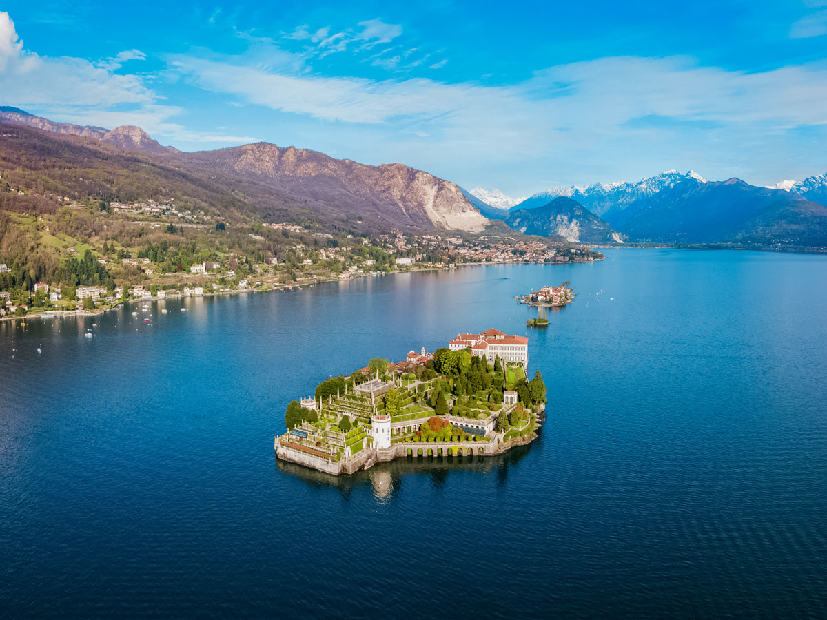 Isola Pescatori island lake city Italian mountains cycling bike tour Italy