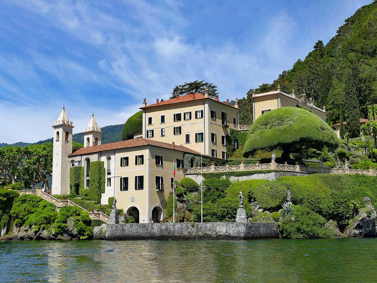 Lago Como Villa del Balbianello esterni lakefront villa estate cycling tour Italy