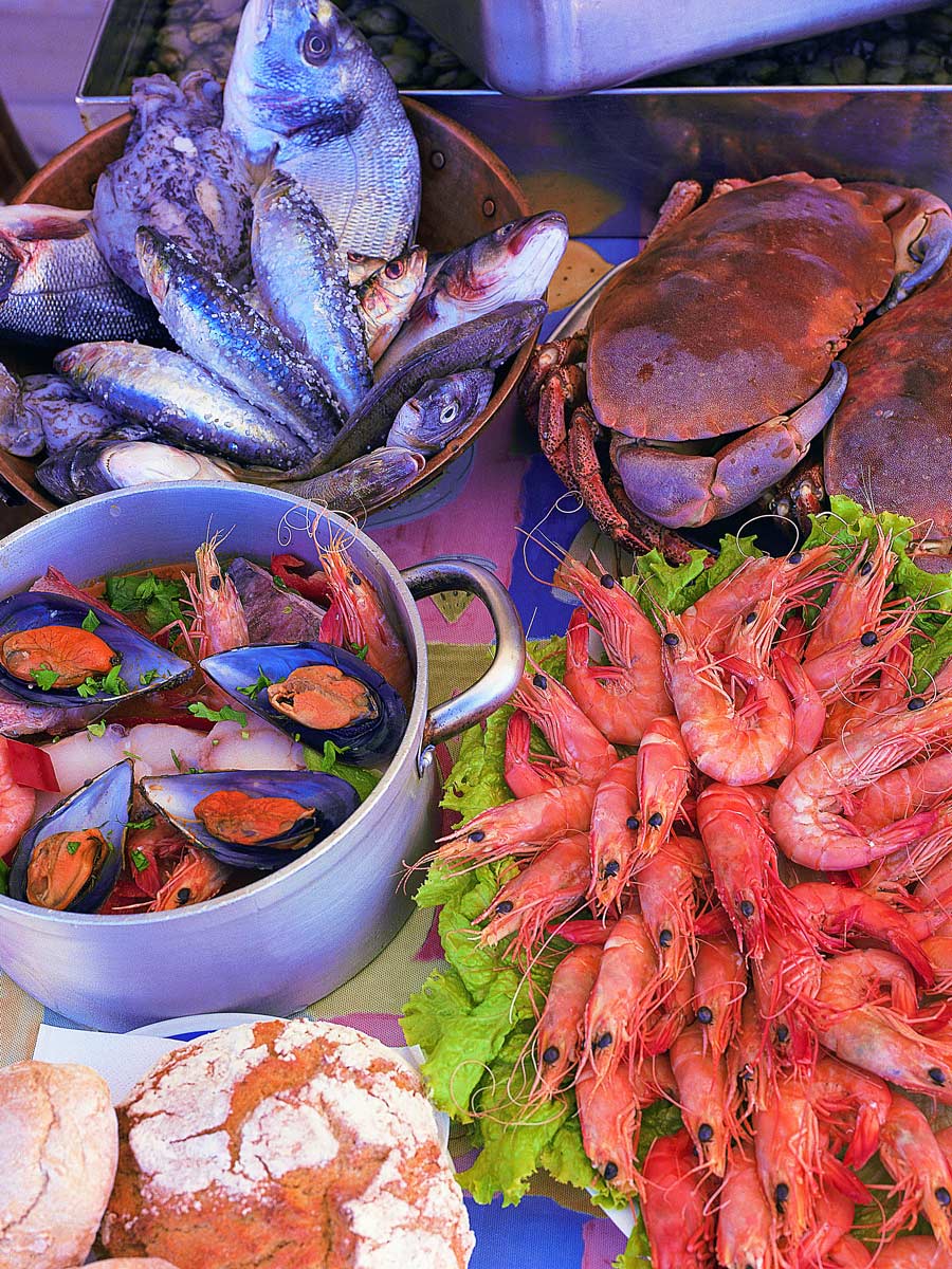 Fresh seafood adventure tour Portugal Atlantic coast