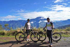 Two cyclists in Ecuador