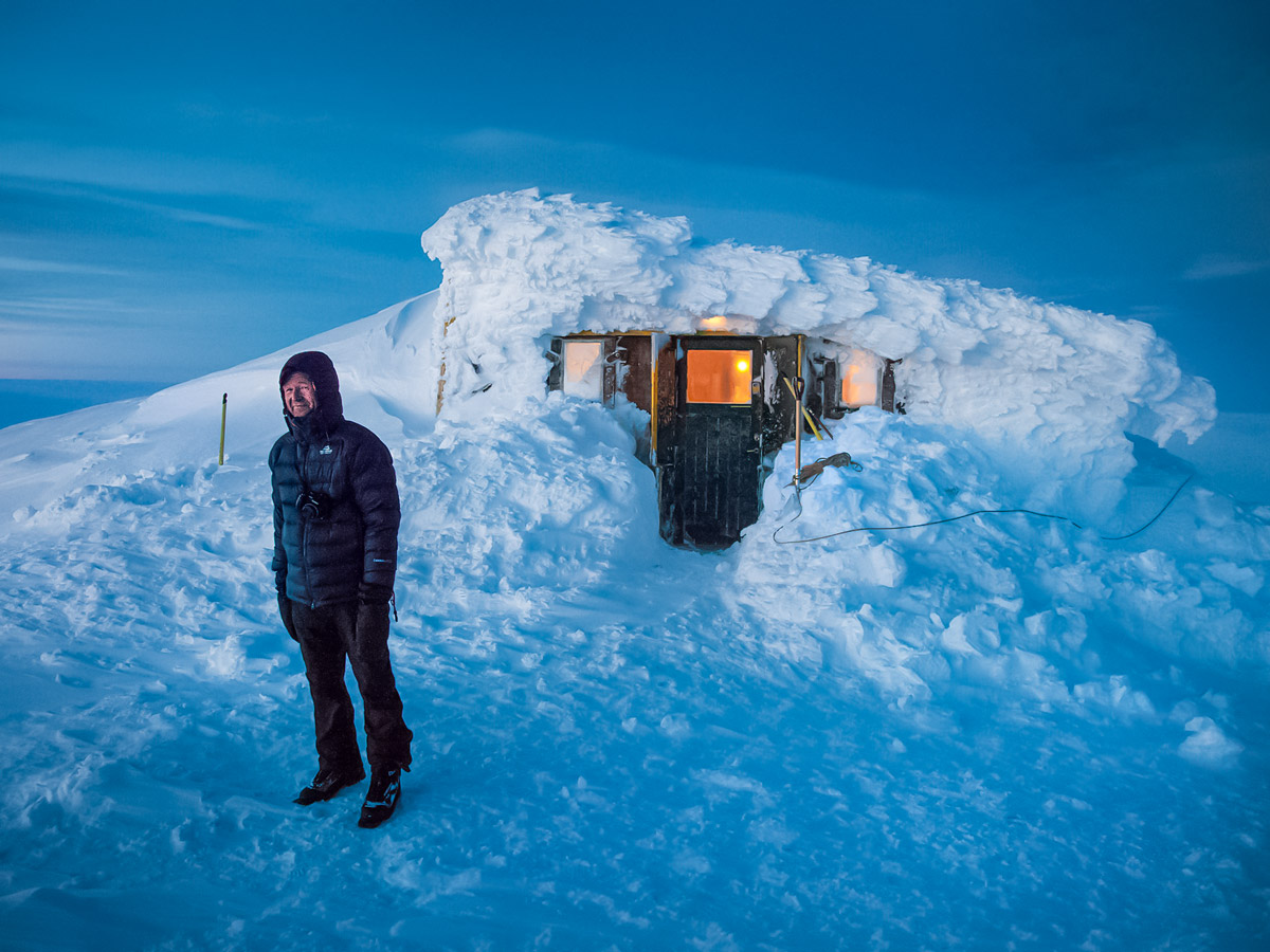 Snow blown warming shelter Vatnajokull ski trekking adventure tour Iceland