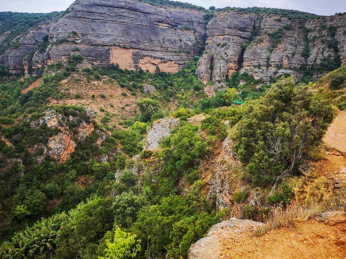 Sierra de Guara nuevas rock cliffs lookout walking tour Spain