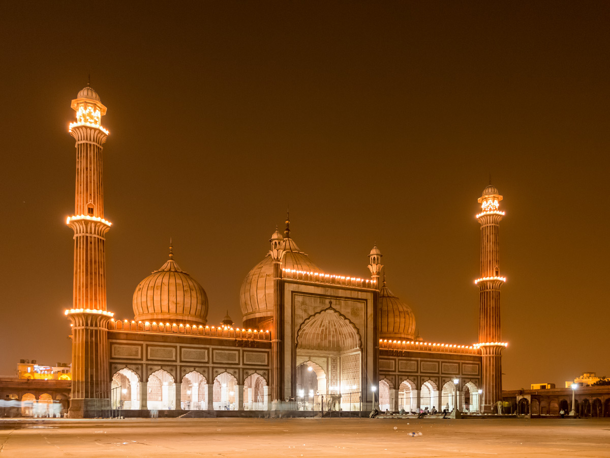 Jama Masjid mosque India cycling tour Himilayan mountains