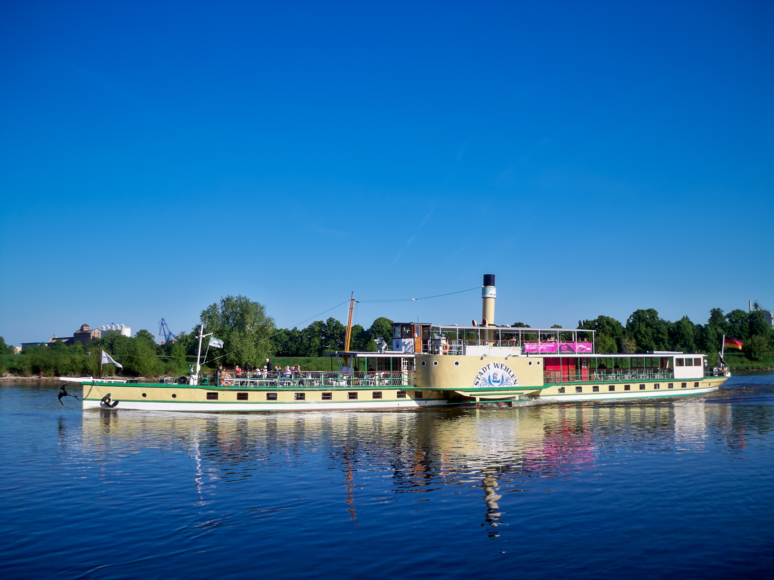 The Elbe steamers of the Saxon Steamship Company Dresden