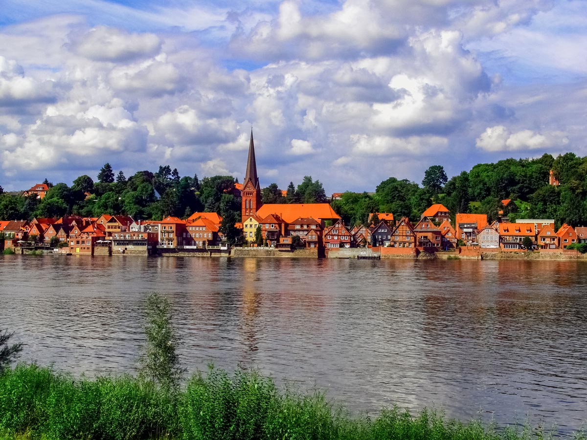 Lauenburg am Elberadweg City of Lauenburg at Elbe river cycle path AugustusTours