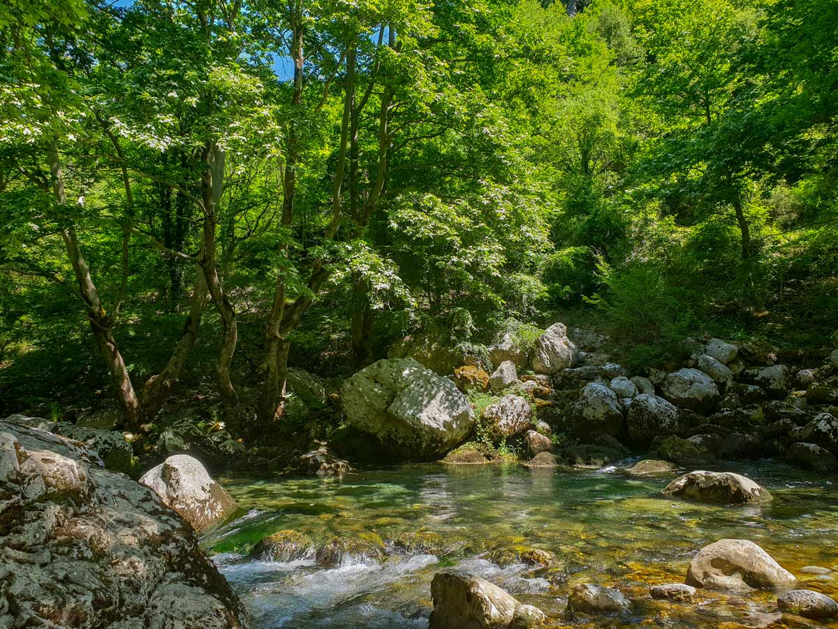 Voidomatisbron Vikos Gorge hiking tour Greece