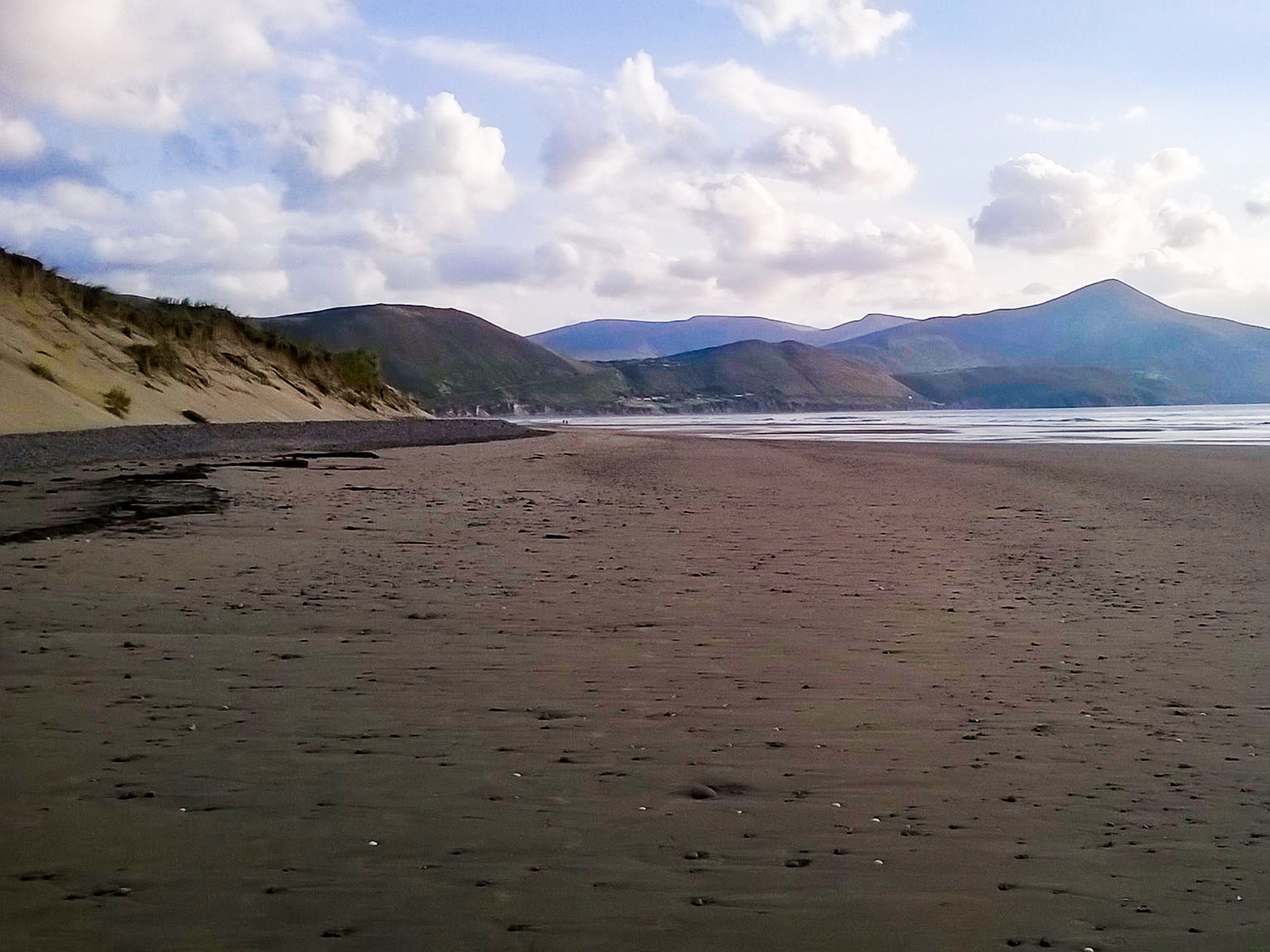 Discovering Ireland Rossbeigh shore
