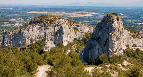 Provence by Bike: Villages, History, and Wine