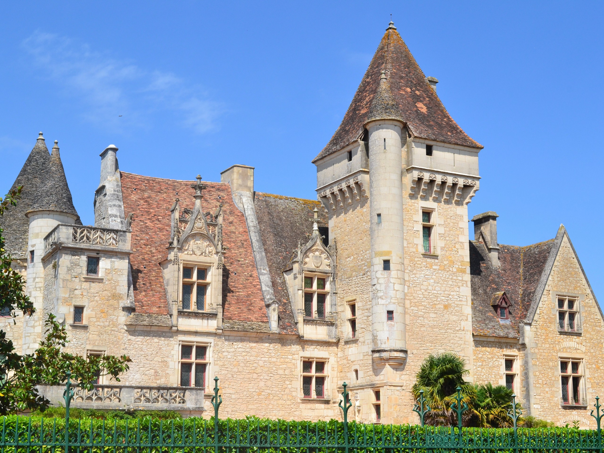 Beautiful bulding along the circular Dordogne route